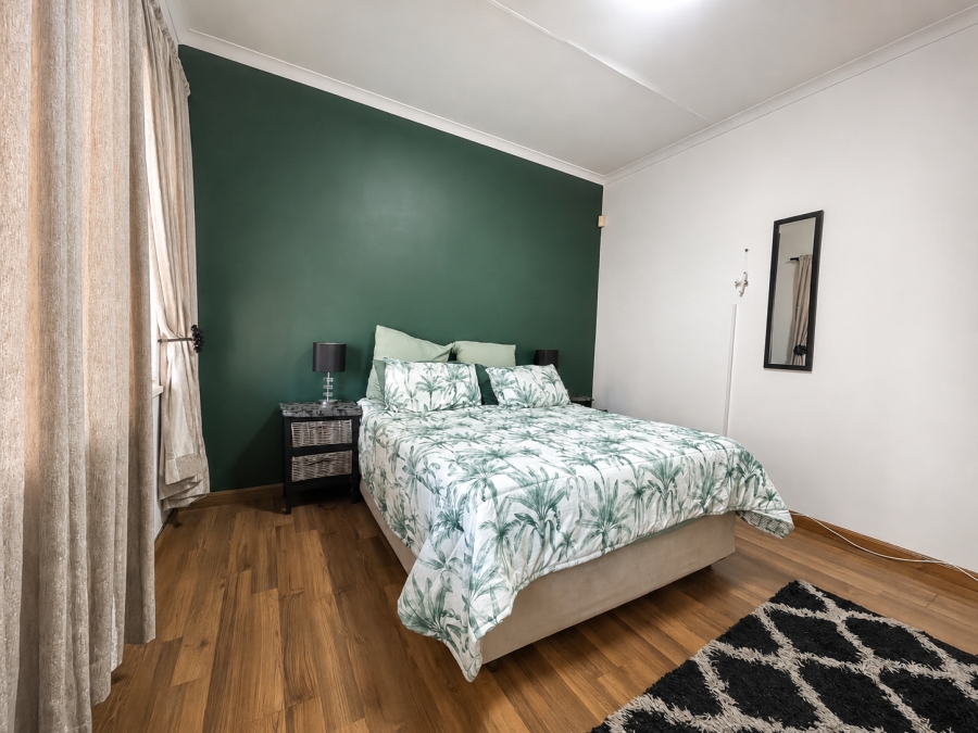 3 Bedroom Property for Sale in Geelhoutpark North West